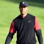 Tiger Woods puts on a show at Riviera before cold temperatures, delays take their toll