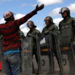 Venezuela crisis: Border clashes as aid row intensifies