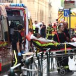 France Lyon: Police appeal after parcel bomb attack hurts 13