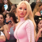 Iggy Azalea Goes Commando In Sexy Pink Dress At MMVAs