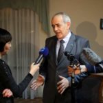 Syrian government, rebels begin peace talks